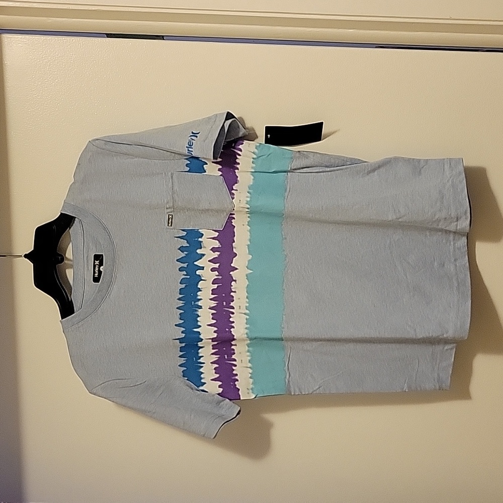 NWT: Hurley Boys Pocket t-shirt